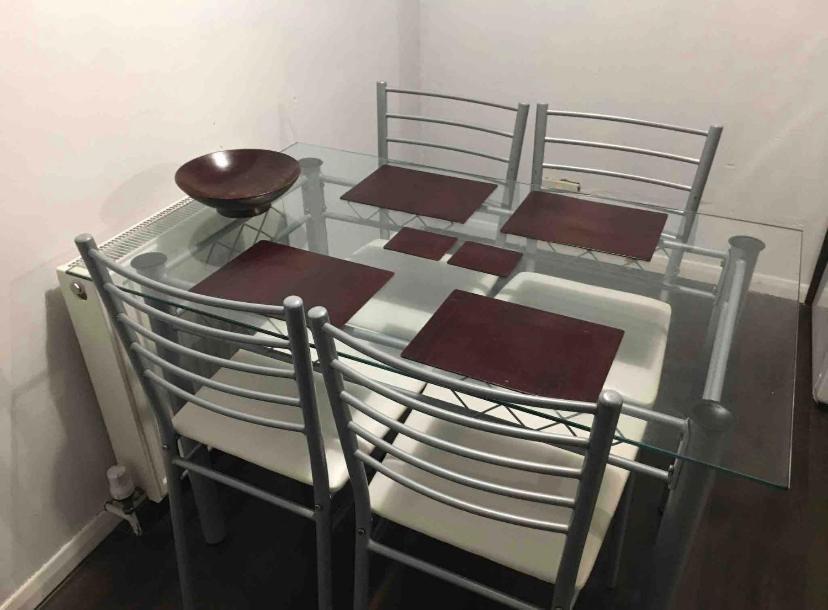 Eastbourne Large Double Room With Wifi & Kitchen Поулгейт Екстериор снимка
